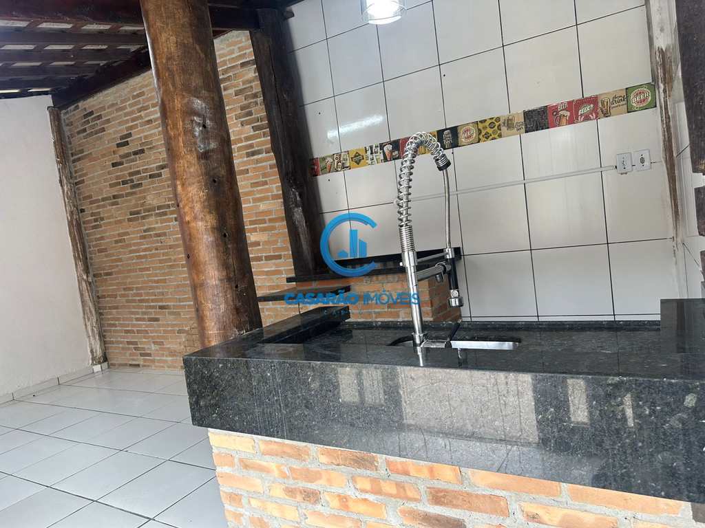 Casa em Caraguatatuba, no bairro Martim de Sá