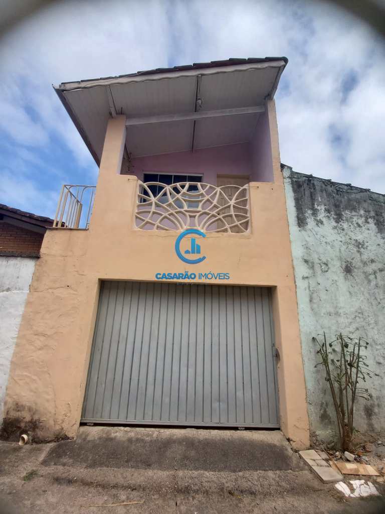 Casa em Caraguatatuba, no bairro Martim de Sá