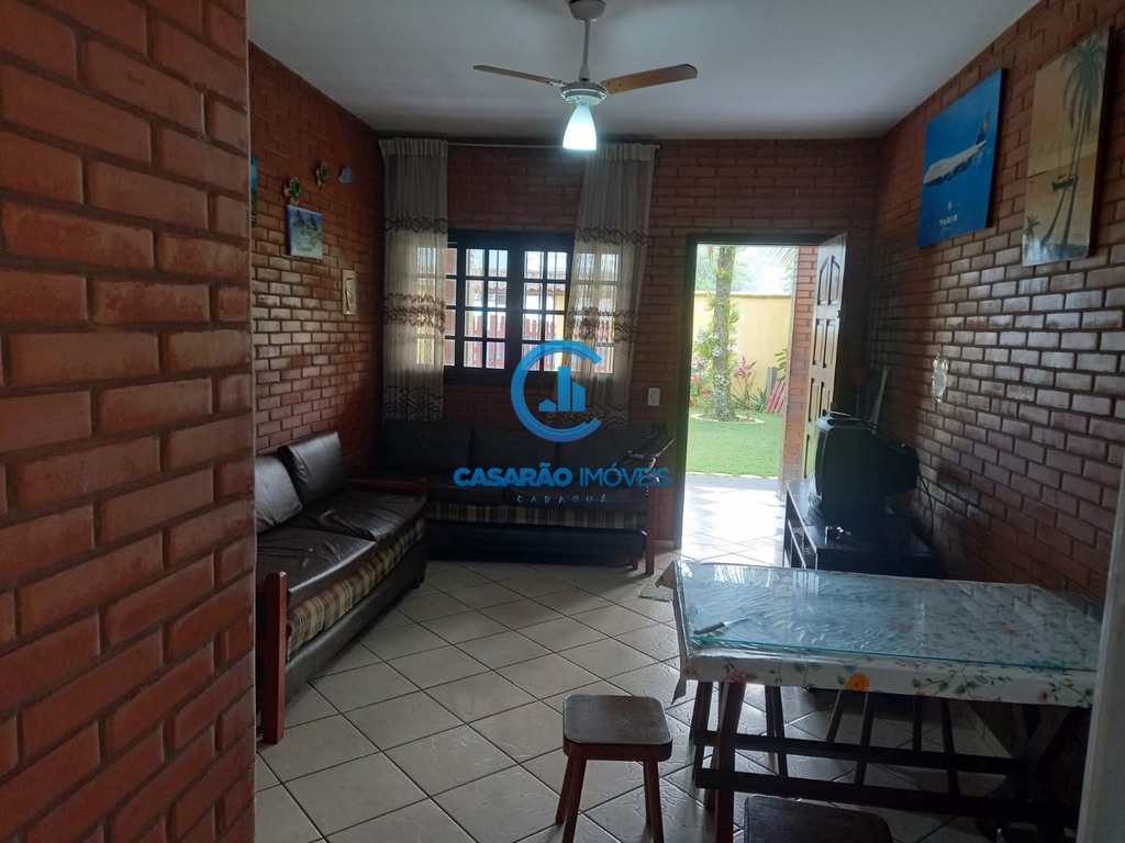 Casa em Caraguatatuba, no bairro Martim de Sá