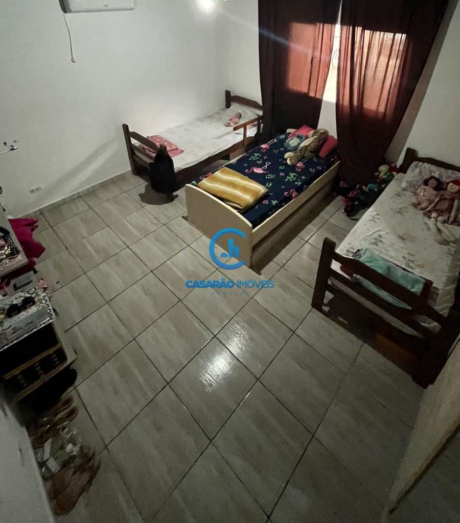 Casa em Caraguatatuba, no bairro Jardim do Sol