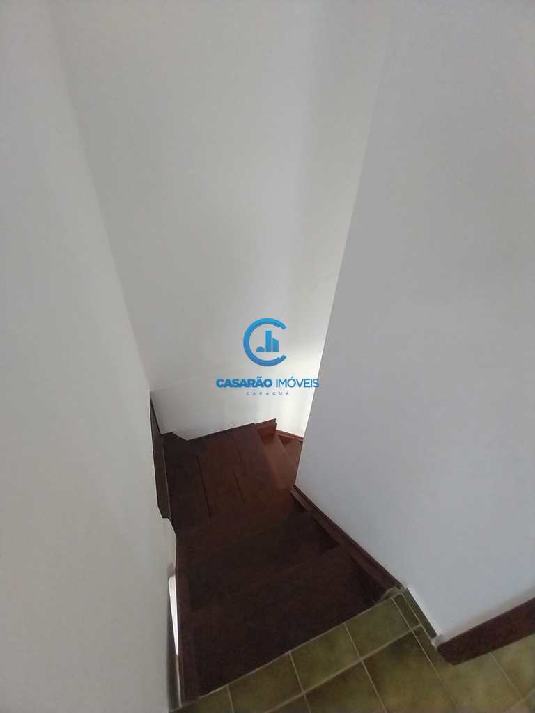 Sobrado de Condomínio em Caraguatatuba, no bairro Martim de Sá