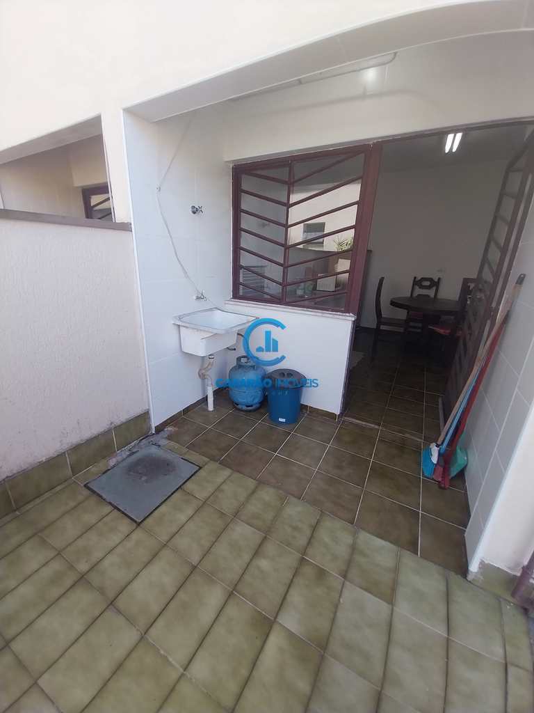 Sobrado de Condomínio em Caraguatatuba, no bairro Martim de Sá