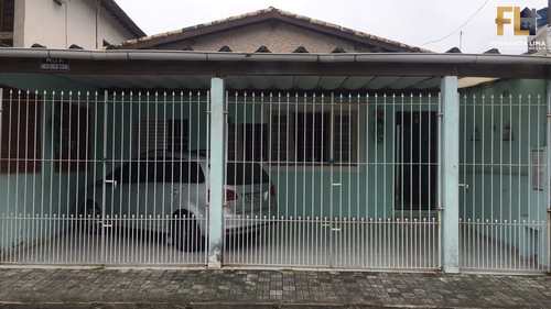 Casa, código 45099 em Mongaguá, bairro Centro