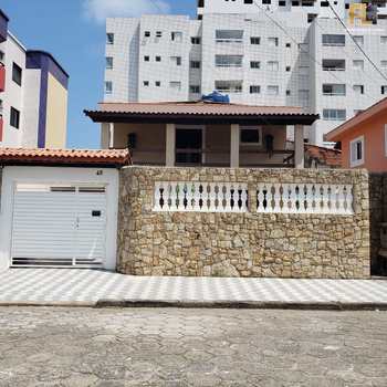 Sobrado em Mongaguá, bairro Jardim Praia Grande