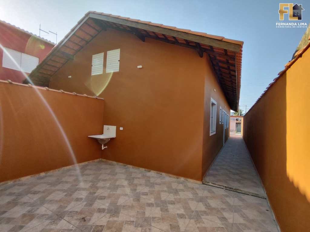 Casa em Itanhaém, no bairro Jardim Magalhães