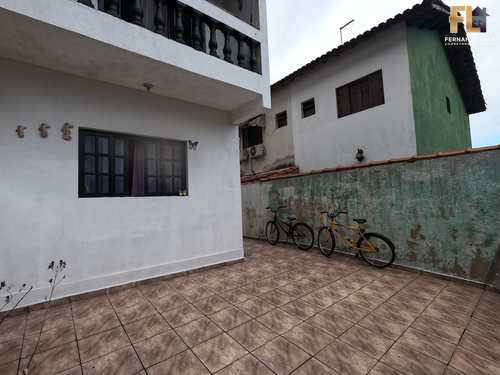 Casa, código 45540 em Mongaguá, bairro Pedreira
