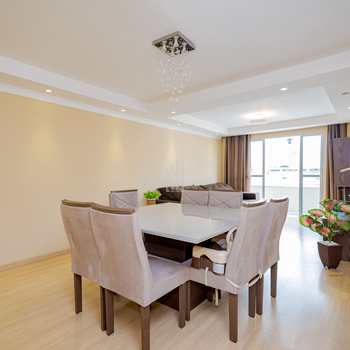 Apartamento em São José dos Pinhais, bairro Centro