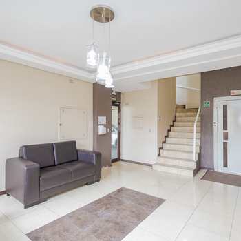 Apartamento em São José dos Pinhais, bairro Centro