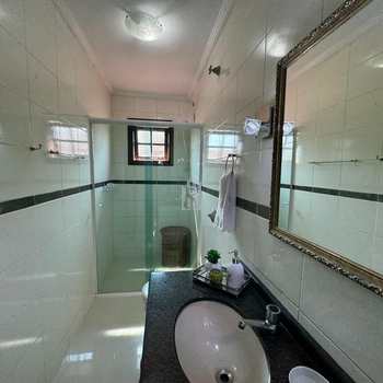 Sobrado de Condomínio em Curitiba, bairro Boqueirão
