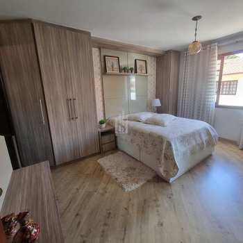 Sobrado de Condomínio em Curitiba, bairro Boqueirão
