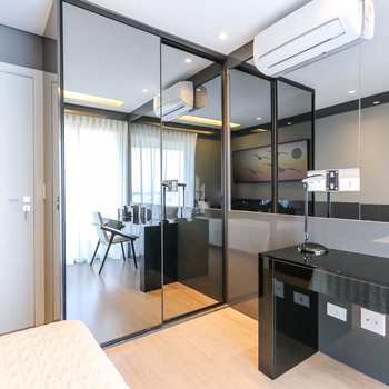 Apartamento em Curitiba, bairro Bacacheri