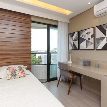 Apartamento em Curitiba, bairro Bacacheri