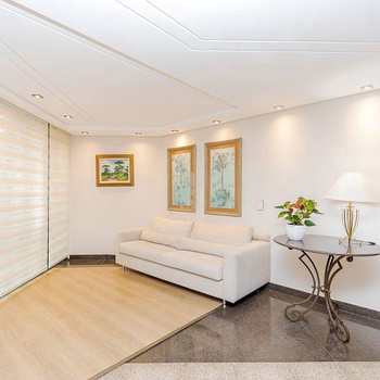 Apartamento em Curitiba, bairro Centro