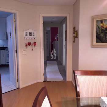 Apartamento em Curitiba, bairro Centro
