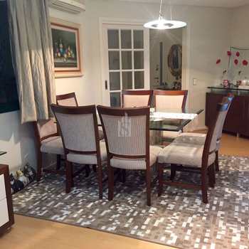 Apartamento em Curitiba, bairro Centro