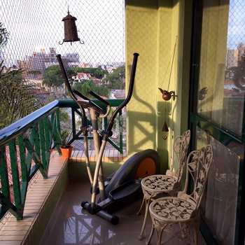 Apartamento em Curitiba, bairro Centro