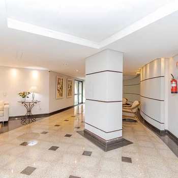 Apartamento em Curitiba, bairro Centro