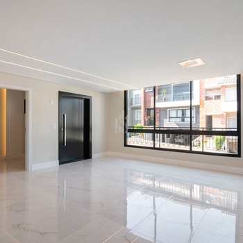 Sobrado em Curitiba, bairro Bairro Alto
