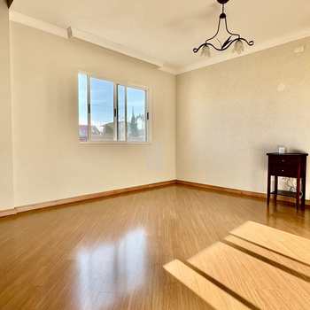 Sobrado em São José dos Pinhais, bairro Aristocrata