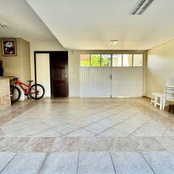 Sobrado em São José dos Pinhais, bairro Aristocrata