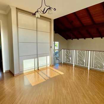 Sobrado em São José dos Pinhais, bairro Aristocrata