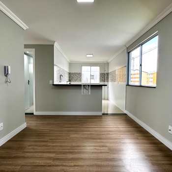 Apartamento em São José dos Pinhais, bairro Parque da Fonte