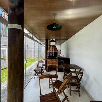 Apartamento em São José dos Pinhais, bairro Colônia Rio Grande