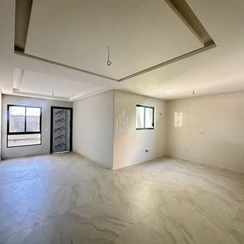 Casa em São José dos Pinhais, bairro Cruzeiro