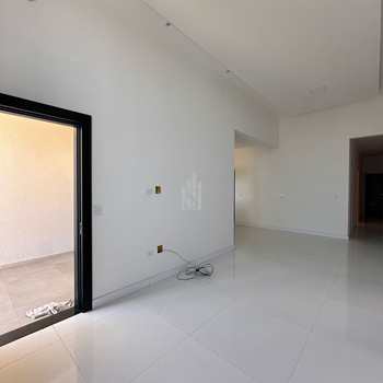 Casa em São José dos Pinhais, bairro Monte Libano
