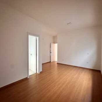 Casa em São José dos Pinhais, bairro Monte Libano