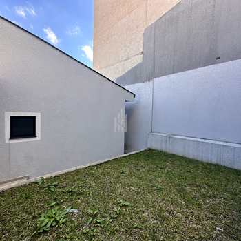 Casa em São José dos Pinhais, bairro Monte Libano