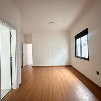 Casa em São José dos Pinhais, bairro Monte Libano