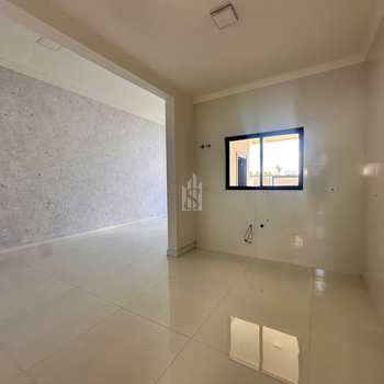 Casa em São José dos Pinhais, bairro Monte Libano