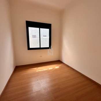 Casa em São José dos Pinhais, bairro Monte Libano