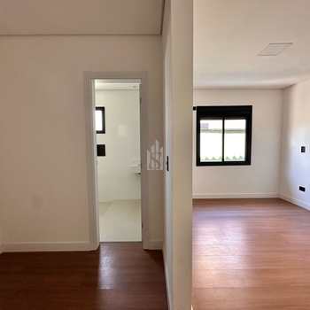 Casa em São José dos Pinhais, bairro Afonso Pena