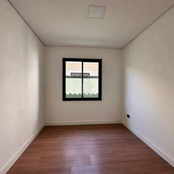 Casa em São José dos Pinhais, bairro Afonso Pena