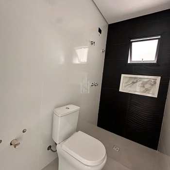 Casa em São José dos Pinhais, bairro Águas Belas