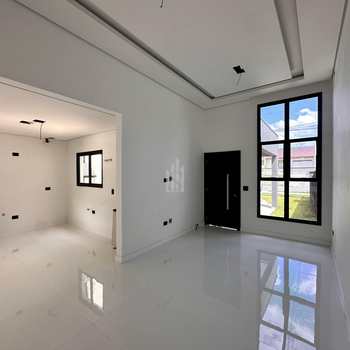 Casa em São José dos Pinhais, bairro Águas Belas