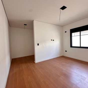 Casa em São José dos Pinhais, bairro Águas Belas