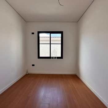 Casa em São José dos Pinhais, bairro Águas Belas