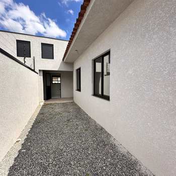 Casa em São José dos Pinhais, bairro Águas Belas