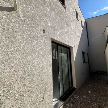 Sobrado em São José dos Pinhais, bairro Boneca do Iguaçu