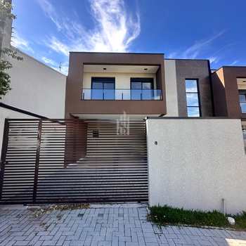 Sobrado em São José dos Pinhais, bairro Boneca do Iguaçu