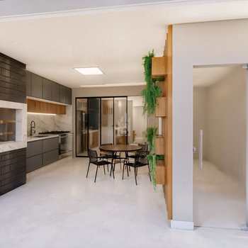 Sobrado em São José dos Pinhais, bairro Aristocrata