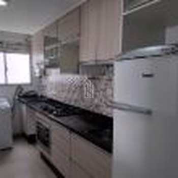 Apartamento em São José dos Pinhais, bairro Iná