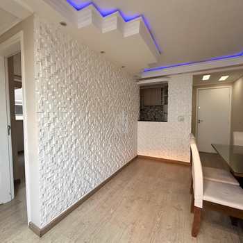 Apartamento em São José dos Pinhais, bairro Iná