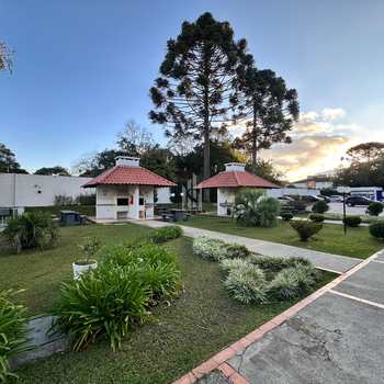 Apartamento em São José dos Pinhais, bairro Iná