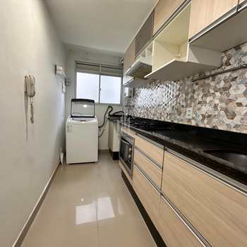 Apartamento em São José dos Pinhais, bairro Iná