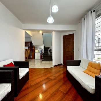 Sobrado em Curitiba, bairro Fanny