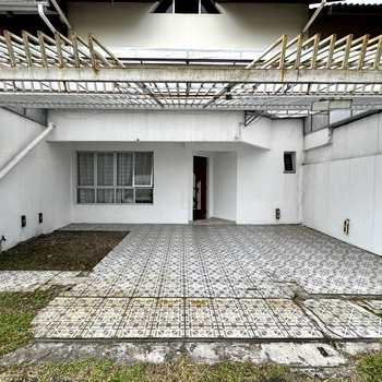 Sobrado em Curitiba, bairro Fanny